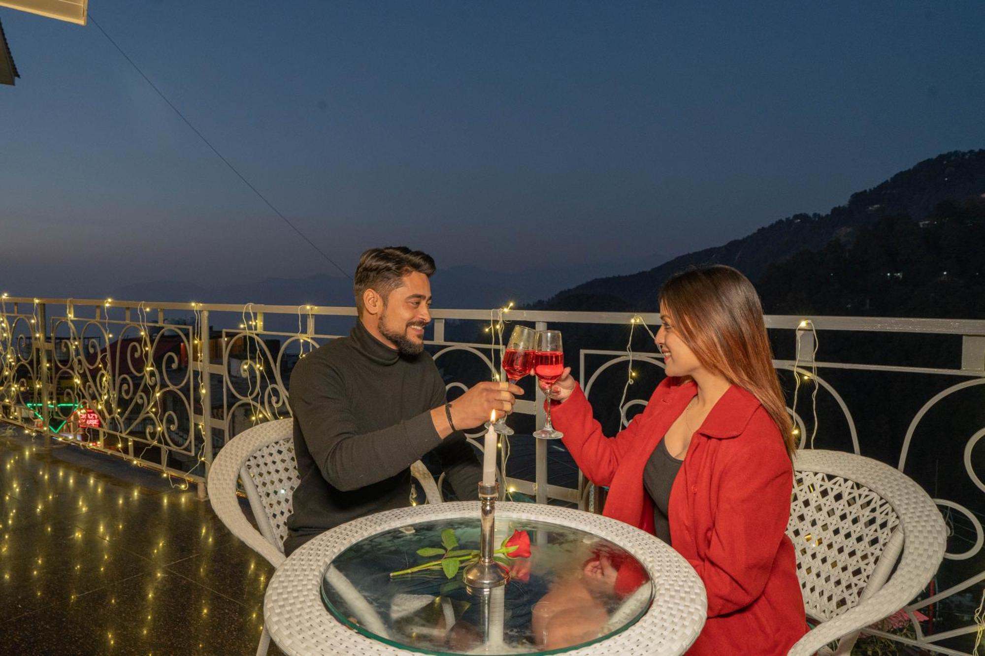 Perfectstayz Premium At Mall Road Mussoorie Luaran gambar