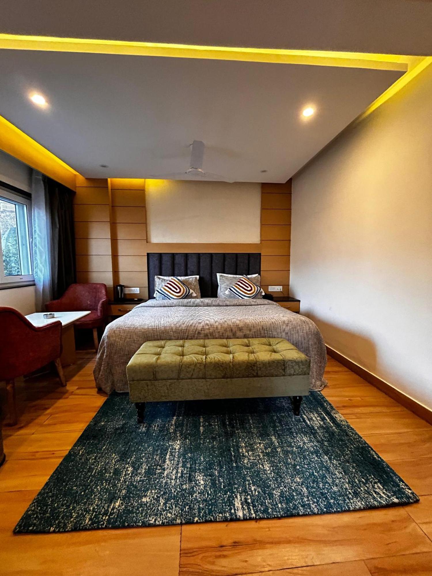 Perfectstayz Premium At Mall Road Mussoorie Luaran gambar