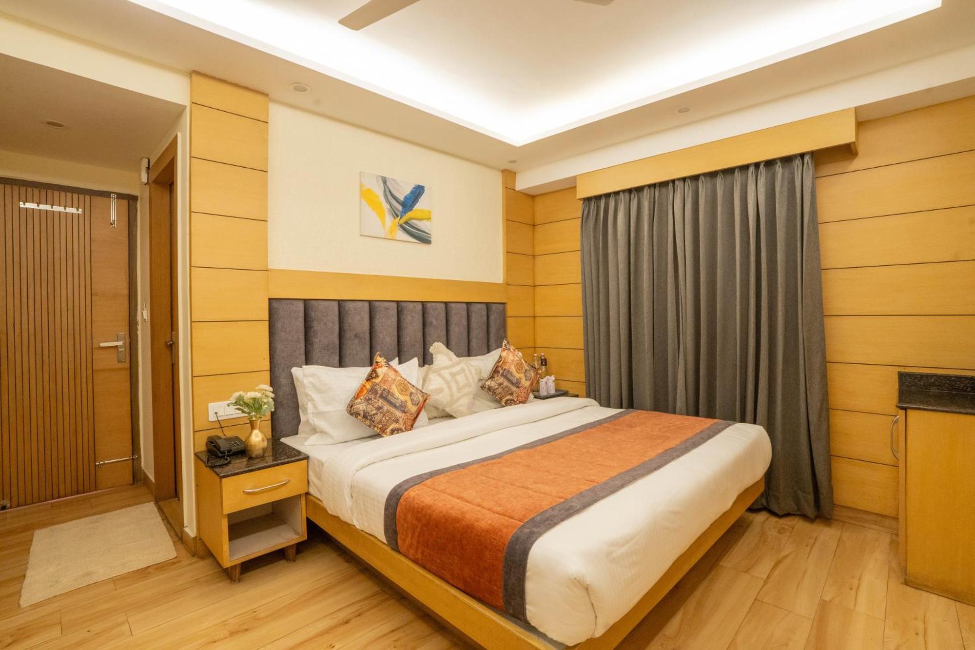 Perfectstayz Premium At Mall Road Mussoorie Luaran gambar